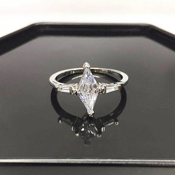 Sparkling Marquise Platinum 925 Silver Simulated Diamond Ring Silver Size‎ 6